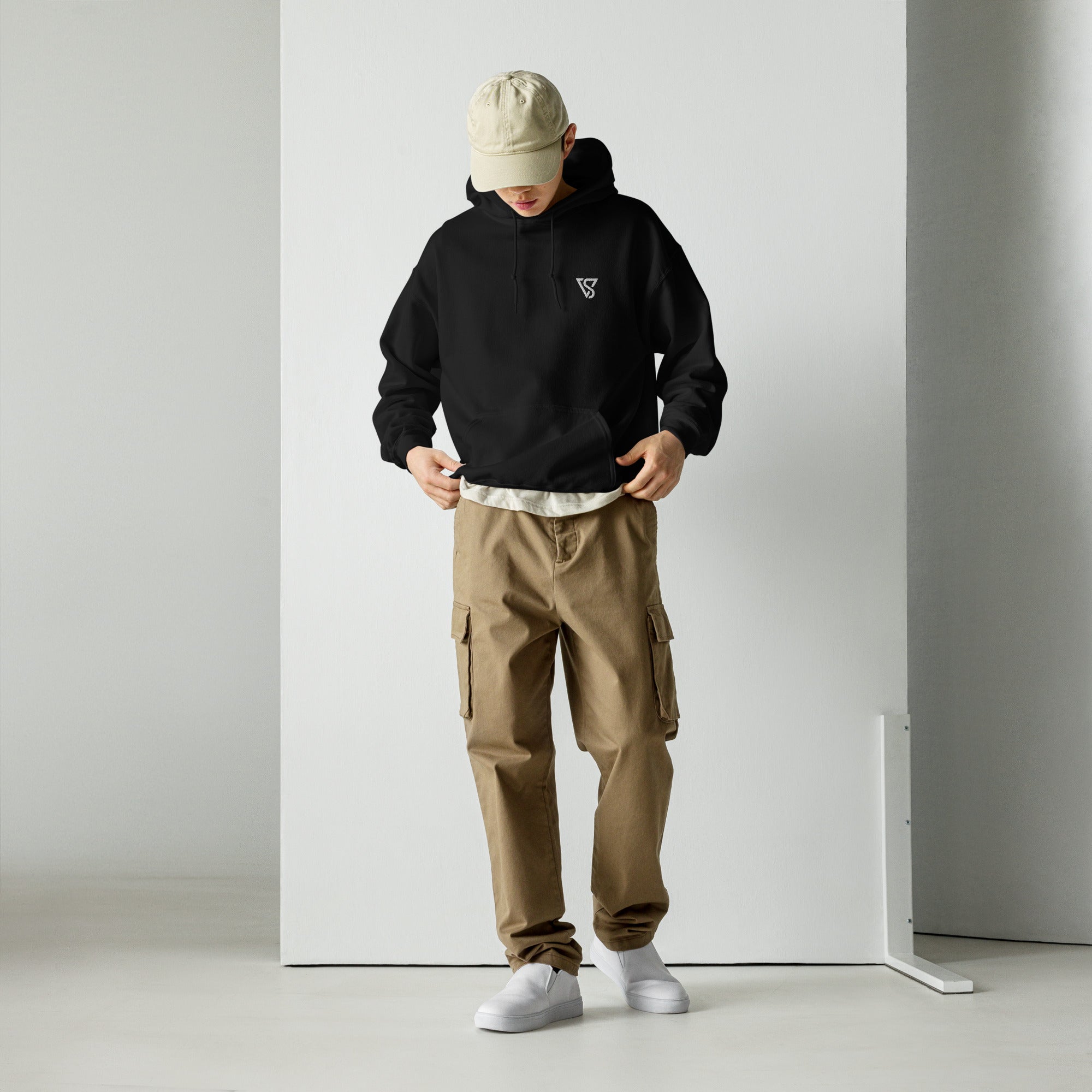 Hoodies | Dark. Clean. Iconic Streetwear